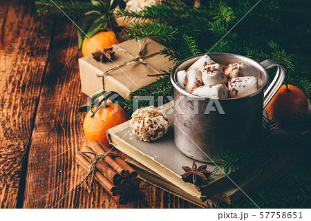 Mug of hot chocolate with marshmallows 57758651