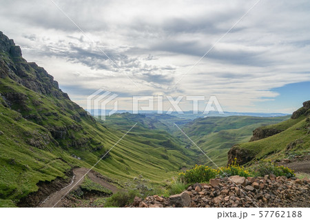 サニパス国境の道 57762188