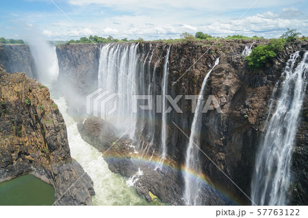 ザンビア側のビクトリアフォールズ ザンビア側のビクトリアフォールズ 57763122