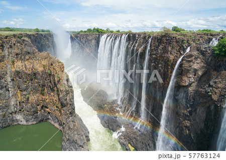 ザンビア側のビクトリアフォールズ 57763124