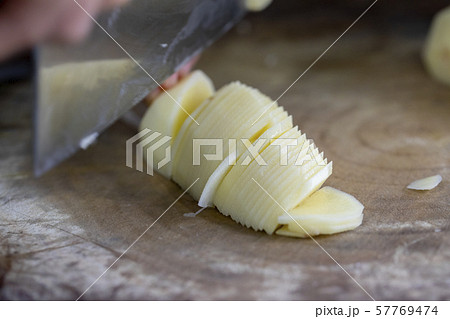 キッチン 厨房 台所 57769474