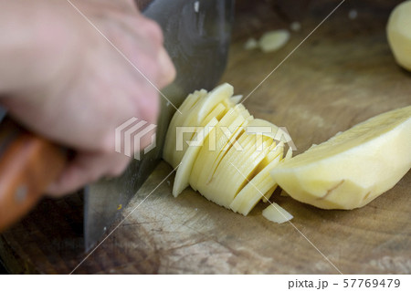 キッチン 厨房 台所 57769479