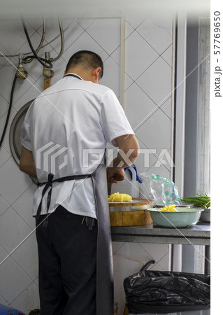 キッチン 厨房 台所 57769650