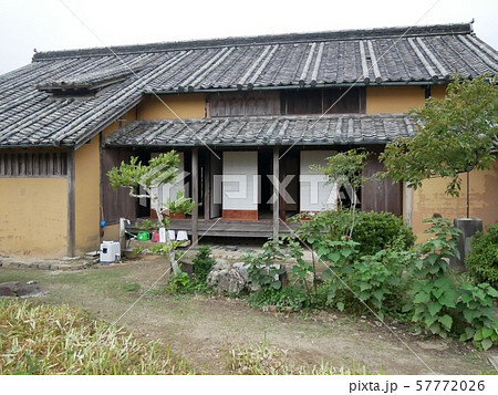 岩国吉香公園内の旧目加田家(めかたけ)住宅は重要文化財 岩国吉香公園内の旧目加田家(めかたけ)住宅は重要文化財 57772026