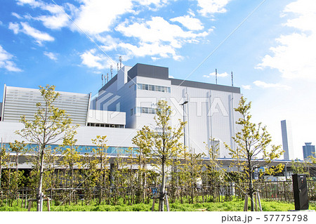 緑の多いオフィス・工場のテラス 緑の多いオフィス・工場のテラス 57775798