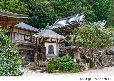 鐘楼と水子堂 那智山青岸渡寺 57777041