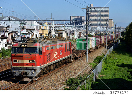 東海道線を行くEF510-11コンテナ貨物列車 57778174