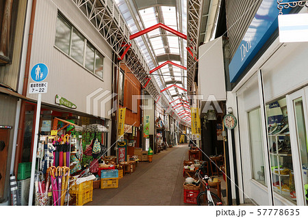 愛知県　瀬戸市　銀座通り商店街 57778635