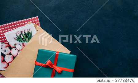 feminine birthday surprise gift box greeting cards 57783476