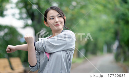 女性 ストレッチ 女性 ストレッチ 57790085