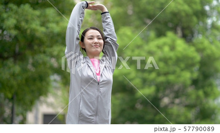 女性 ストレッチ 女性 ストレッチ 57790089