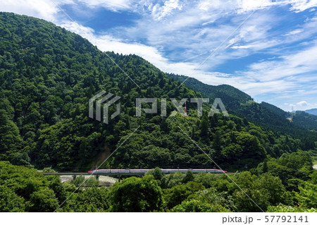 秋田新幹線こまち　夏 57792141