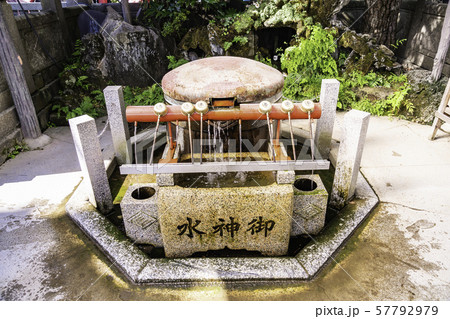 (東京都)柴又帝釈天 御神水 (東京都)柴又帝釈天 御神水 57792979