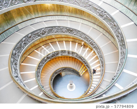 螺旋階段 57794809