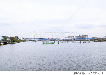 平潟湾（曇） 57795281