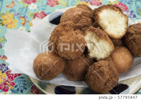 サーターアンダギー 57795847