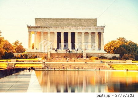 Lincoln memorial in Washington DC at autumn Lincoln memorial in Washington DC at autumn 57797202