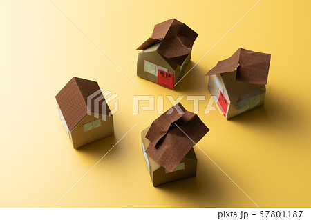 災害イメージ ペーパークラフト 災害イメージ ペーパークラフト 57801187