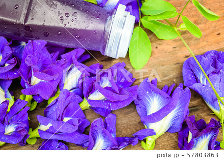 Butterfly pea juice 57803863