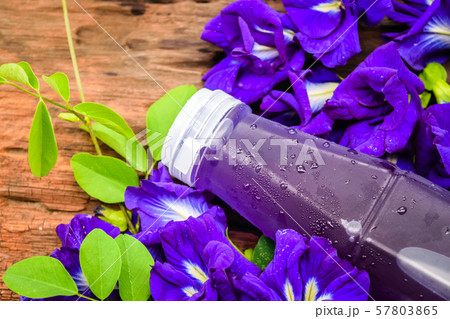 Butterfly pea juice 57803865