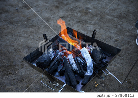 キャンプ 焚き火台 57808112