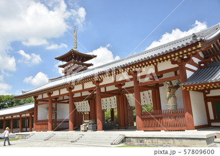 【奈良県】薬師寺・白鳳伽藍（中門） 57809600