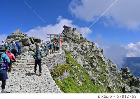 立山頂上　雄山神社峯本社 57812765