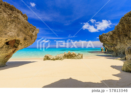 宮古島市来間島 隠れビーチの写真素材