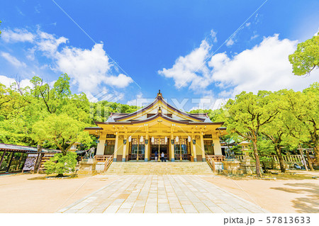 神戸　湊川神社　社殿　 57813633