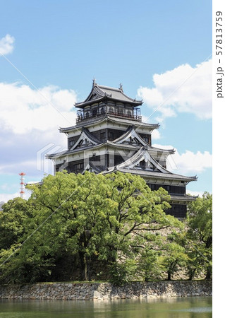 晴天の広島城 57813759
