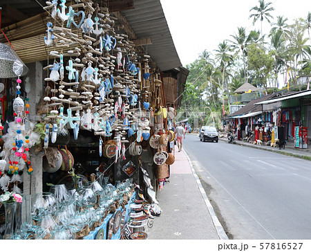 ライステラス近くの土産物店 ライステラス近くの土産物店 57816527