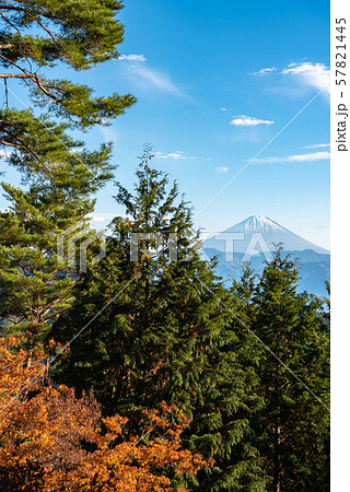 富士山 眺望 パノラマ 昇仙峡ロープウエイ 御嶽昇仙峡 山頂 富士山遥拝 展望台 甲府市 山梨県 富士山 眺望 パノラマ 昇仙峡ロープウエイ 御嶽昇仙峡 山頂 富士山遥拝 展望台 甲府市 山梨県 57821445
