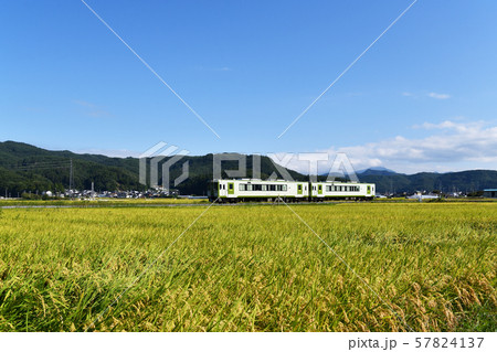 鉄道の旅　小海線　龍岡城 57824137