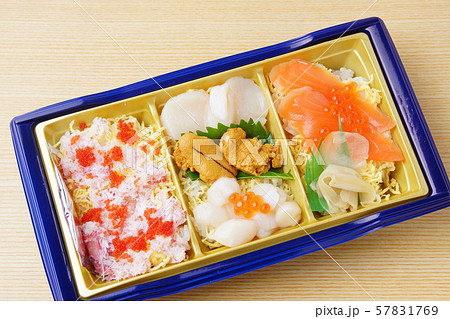 海鮮丼 57831769