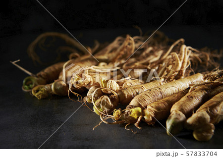 高麗人参 57833704