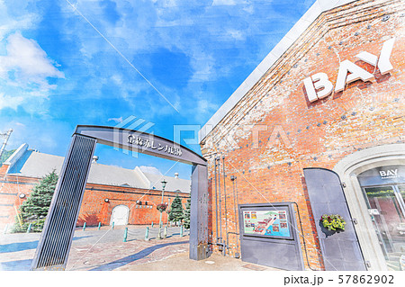 北海道の夏 函館 早朝の金森赤レンガ倉庫 57862902