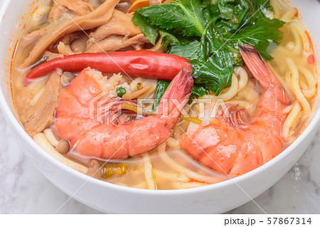 トムヤムクンラーメン 57867314