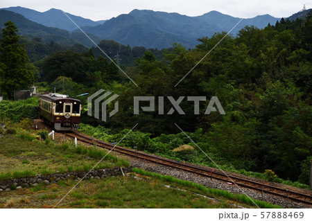 鉄道の旅 わたらせ渓谷鐡道 稲田の季節 鉄道の旅 わたらせ渓谷鐡道 稲田の季節 57888469