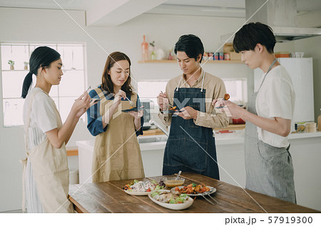 男女 ライフスタイル 料理 男女 ライフスタイル 料理 57919300