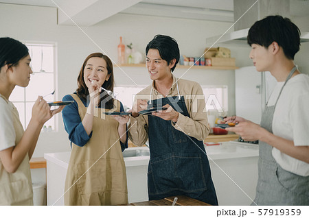 男女 ライフスタイル 料理 男女 ライフスタイル 料理 57919359