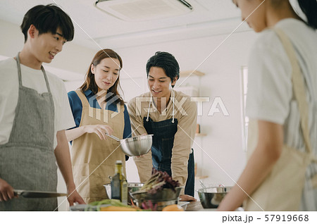 男女 ライフスタイル 料理 男女 ライフスタイル 料理 57919668