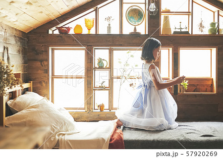 女の子　子供　ドレス 57920269