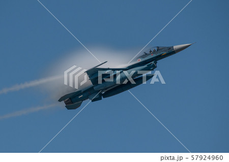 航空自衛隊のF-2 57924960