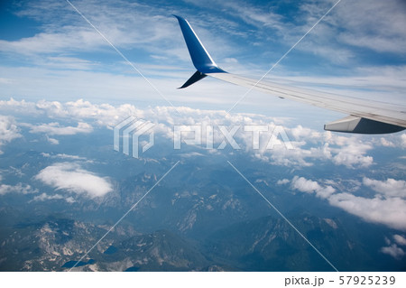 飛行機からの景色 57925239