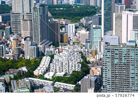 日本の東京都市景観 不思議な建造物などを望む(台風一過・台風15号) 日本の東京都市景観 不思議な建造物などを望む(台風一過・台風15号) 57926774