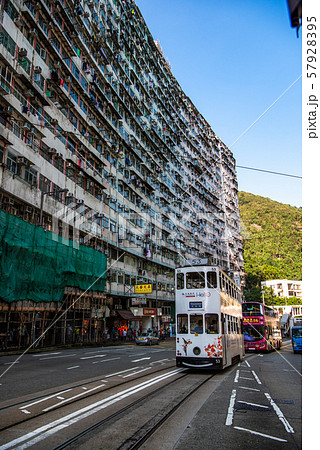 香港　トラム　香港島　太古駅周辺 57928395