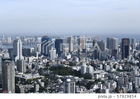 日本の東京都市景観 台風一過(台風15号)で、晴れ間が広がり始めた都内(千葉方面は暗雲)=9日撮影 日本の東京都市景観 台風一過(台風15号)で、晴れ間が広がり始めた都内(千葉方面は暗雲)=9日撮影 57929854