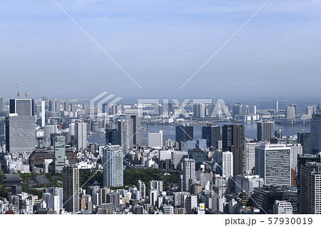 日本の東京都市景観 台風一過(台風15号)で、晴れ間が広がり始めた豊洲方面(千葉は暗雲)=9日撮影 日本の東京都市景観 台風一過(台風15号)で、晴れ間が広がり始めた豊洲方面(千葉は暗雲)=9日撮影 57930019