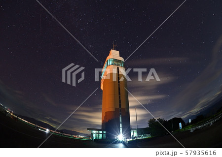 五老タワーと夜景 57935616