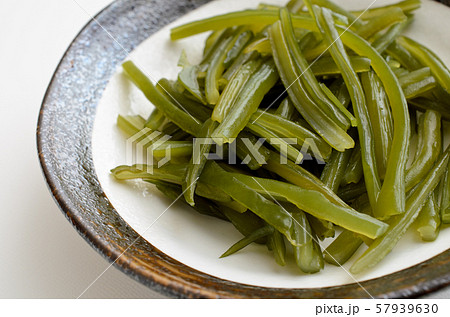 茎わかめ 57939630